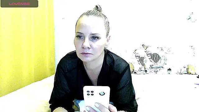Snapshot of Milen_Milf chatting on February 4, 2025, 6:49 pm Milen Milf online show from February 4, 2025, 6:49 pm