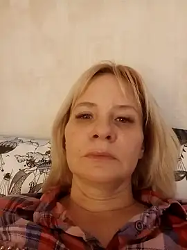 Snapshot of Milen_Milf chatting on February 5, 2025, 7:20 pm Milen Milf online show from February 5, 2025, 7:20 pm