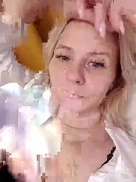 Snapshot of Milen_Milf chatting on March 23, 2026, 11:03 am Milen Milf online show from March 23, 2026, 11:03 am