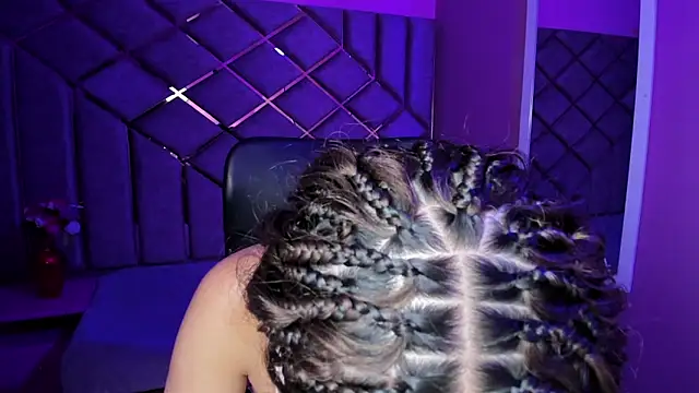 Snapshot of Poly_Sasha_ chatting on December 21, 2025, 3:46 am Poly Sasha online show from December 21, 2025, 3:46 am