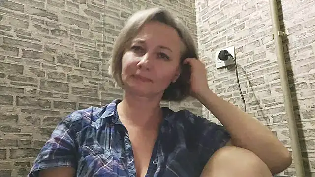 EdithManning online show from January 8, 2025, 5:05 pm