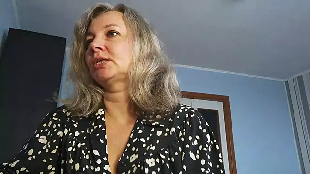 Snapshot of EdithManning chatting on February 24, 2026, 6:33 am EdithManning online show from February 24, 2026, 6:33 am