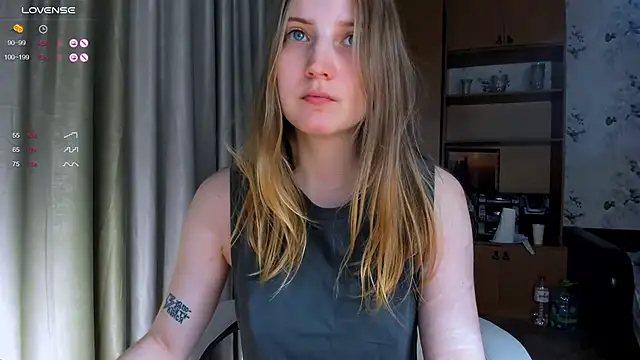 princessaalicc online show from October 16, 2025, 3:13 pm