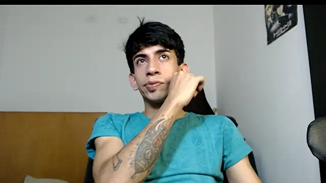 Snapshot of Zack_Kingg chatting on March 3, 2026, 3:51 pm Zack Kingg online show from March 3, 2026, 3:51 pm