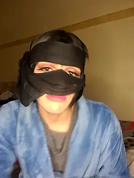 lolimirass24 online show from December 3, 2024, 7:32 am