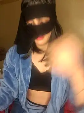 lolimirass24 online show from December 18, 2024, 8:14 pm