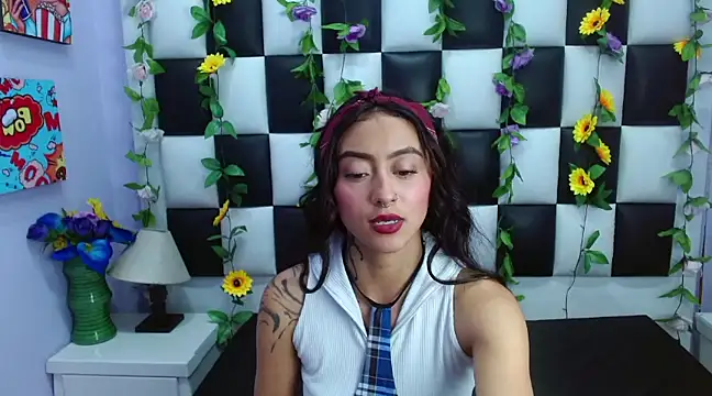 Snapshot of Miaa_Thopmson chatting on March 14, 2025, 3:58 pm Miaa Thopmson online show from March 14, 2025, 3:58 pm