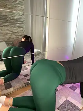 Snapshot of LeonieLindner chatting on January 12, 2025, 12:23 pm LeonieLindner online show from January 12, 2025, 12:23 pm