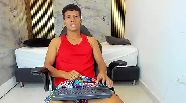 Snapshot of wolf_james123 chatting on December 16, 2024, 12:27 pm wolf james123 online show from December 16, 2024, 12:27 pm