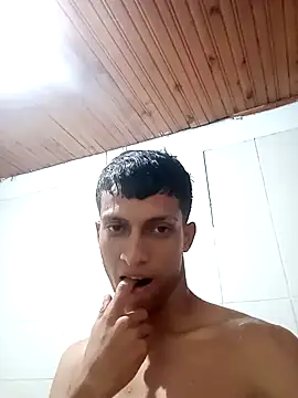 Snapshot of wolf_james123 chatting on December 26, 2024, 4:10 am wolf james123 online show from December 26, 2024, 4:10 am