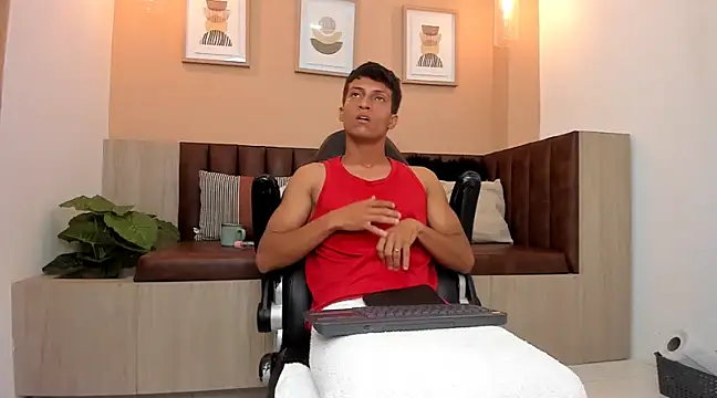 Snapshot of wolf_james123 chatting on January 31, 2025, 2:28 pm wolf james123 online show from January 31, 2025, 2:28 pm