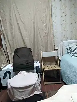 Snapshot of VselenaSun402 chatting on February 3, 2026, 2:44 pm VselenaSun402 online show from February 3, 2026, 2:44 pm