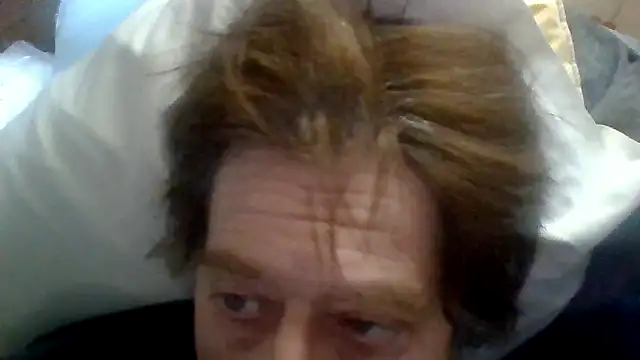 Snapshot of frankie7inch chatting on May 15, 2026, 1:29 pm frankie7inch online show from May 15, 2026, 1:29 pm