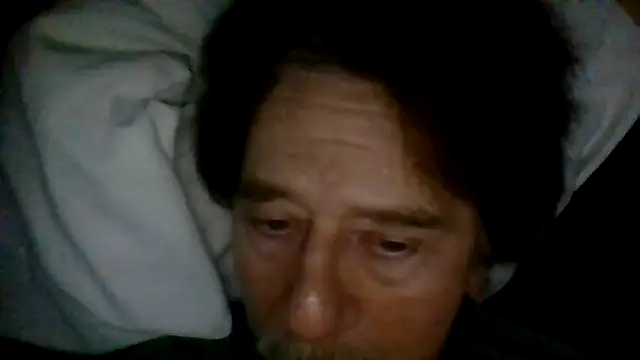 Snapshot of frankie7inch chatting on May 16, 2026, 6:21 am frankie7inch online show from May 16, 2026, 6:21 am