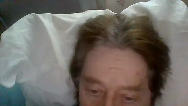 Snapshot of frankie7inch chatting on May 20, 2026, 10:21 am frankie7inch online show from May 20, 2026, 10:21 am