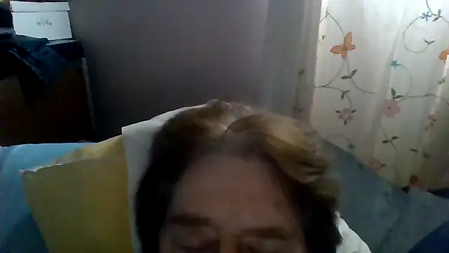 Snapshot of frankie7inch chatting on May 26, 2026, 11:28 am frankie7inch online show from May 26, 2026, 11:28 am