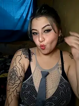 iDogrose21 online show from November 12, 2025, 11:36 pm