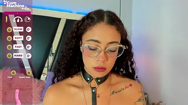 antonelllepiercee online show from March 22, 2025, 10:26 pm