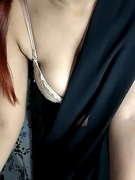 its Lailaa online show from February 12, 2025, 8:29 pm