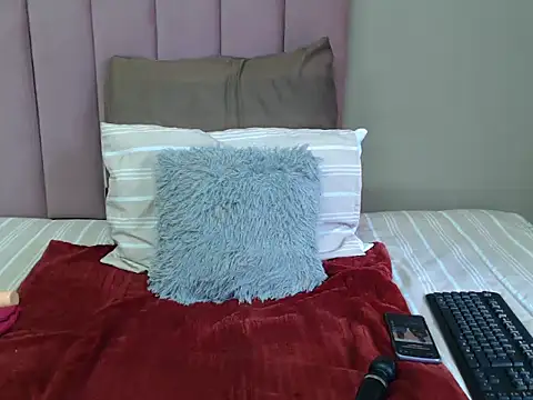 Snapshot of SexyRider200 chatting on December 6, 2024, 9:43 am SexyRider200 online show from December 6, 2024, 9:43 am