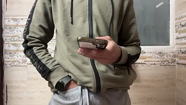 Snapshot of meatycronn chatting on January 14, 2026, 8:47 pm meatycronn online show from January 14, 2026, 8:47 pm