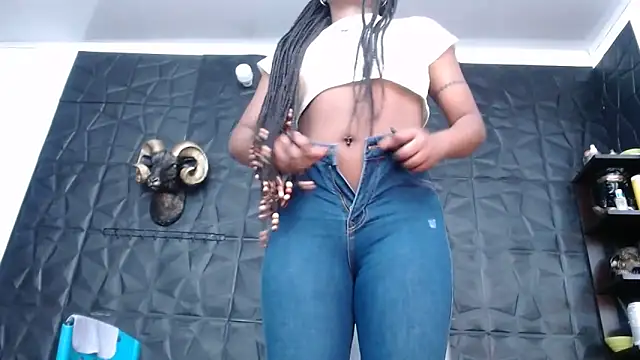 Snapshot of Hanna_Fox_69 chatting on September 24, 2025, 4:49 am Hanna Fox 69 online show from September 24, 2025, 4:49 am