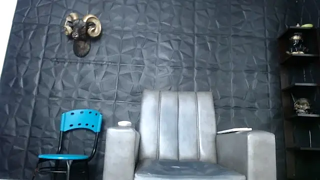 Snapshot of Hanna_Fox_69 chatting on October 26, 2025, 11:05 am Hanna Fox 69 online show from October 26, 2025, 11:05 am