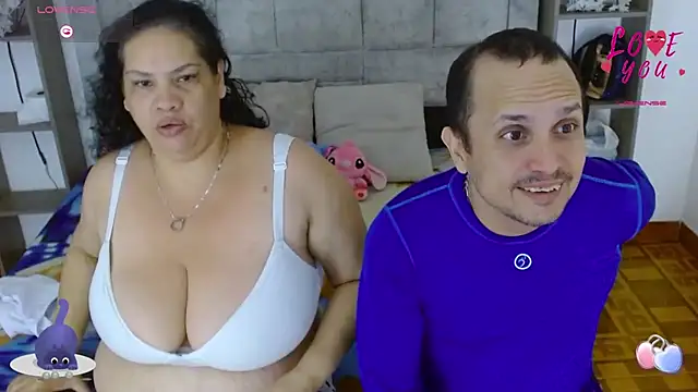 Snapshot of Candy_and_Jh0n chatting on February 14, 2026, 2:25 pm Candy and Jh0n online show from February 14, 2026, 2:25 pm