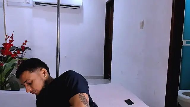 Fernanda brown18 online show from December 2, 2025, 8:26 pm