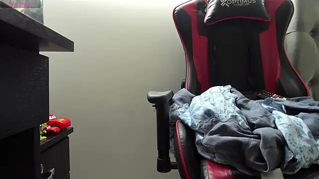 gracekelly12 online show from December 2, 2025, 12:32 pm