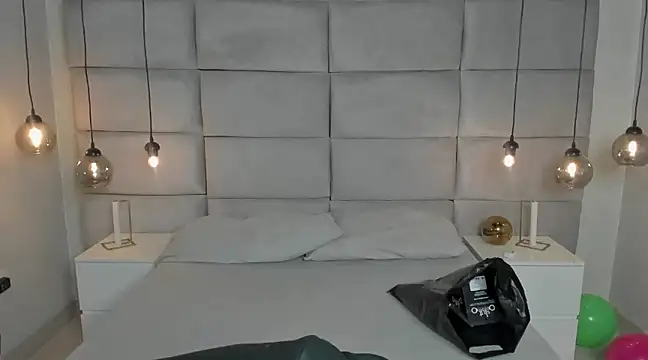 Snapshot of King_Dante_ chatting on December 28, 2024, 8:36 pm King Dante  online show from December 28, 2024, 8:36 pm
