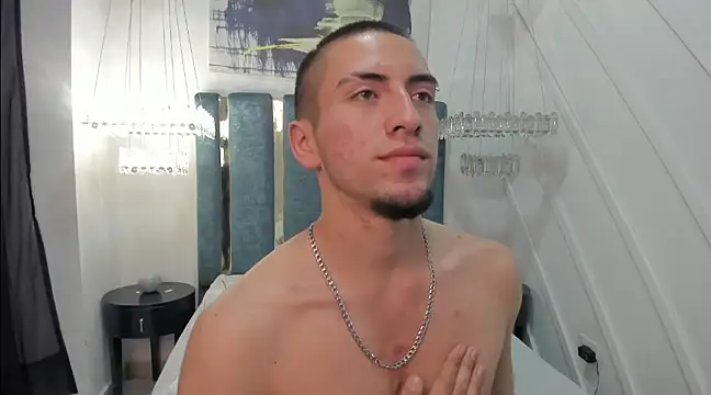 Snapshot of King_Dante_ chatting on January 8, 2025, 11:19 pm King Dante  online show from January 8, 2025, 11:19 pm