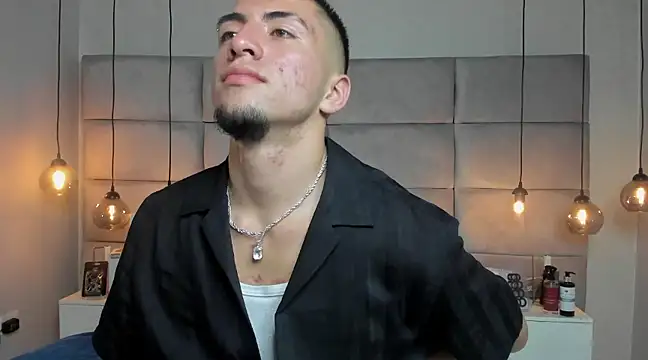 Snapshot of King_Dante_ chatting on February 13, 2025, 12:13 am King Dante  online show from February 13, 2025, 12:13 am