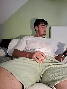 Snapshot of Tim67_12 chatting on September 12, 2025, 6:13 am Tim67 12 online show from September 12, 2025, 6:13 am