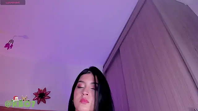 kimberly latin online show from November 21, 2025, 6:50 pm