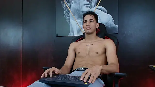 JakeMoxley online show from October 10, 2025, 12:37 pm