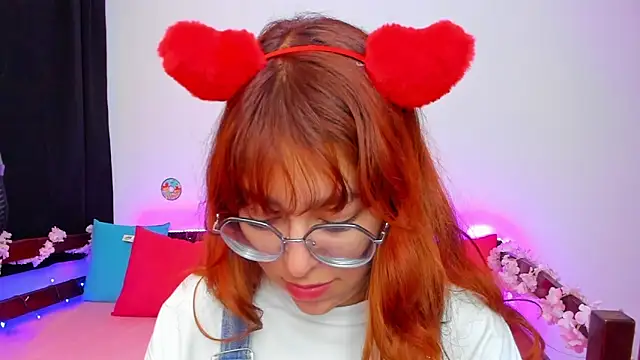  Moon Johnson online show from September 20, 2025, 10:55 pm