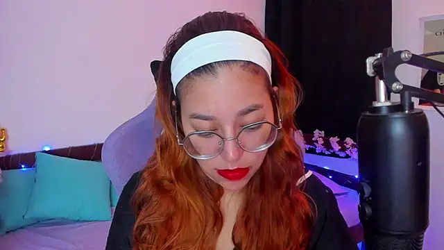  Moon Johnson online show from November 8, 2025, 1:50 am