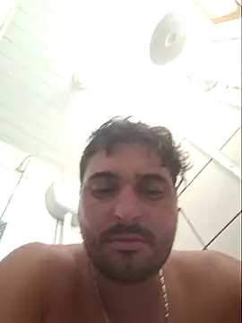 augusto3040 online show from February 1, 2025, 7:23 pm