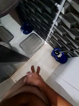 augusto3040 online show from March 2, 2025, 8:18 pm