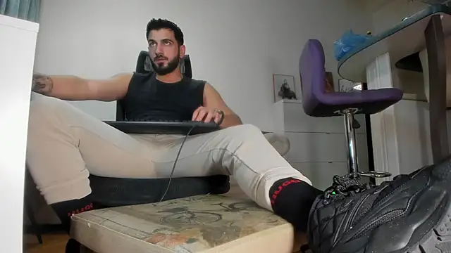 welcometo hell online show from September 29, 2025, 5:18 pm