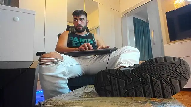 welcometo hell online show from October 19, 2025, 8:09 pm