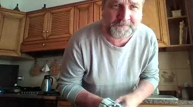 Snapshot of Haariglang chatting on December 7, 2024, 8:22 am Haariglang online show from December 7, 2024, 8:22 am