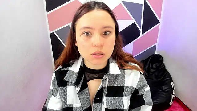 Snapshot of Carol_Pinter chatting on November 6, 2025, 5:47 pm Carol Pinter online show from November 6, 2025, 5:47 pm