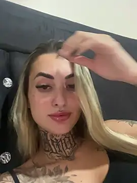 hotskinny1 online show from March 21, 2025, 10:06 pm