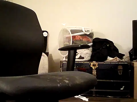 Snapshot of themasteer69 chatting on February 18, 2025, 1:21 am themasteer69 online show from February 18, 2025, 1:21 am