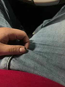 Snapshot of themasteer69 chatting on November 25, 2025, 1:05 am themasteer69 online show from November 25, 2025, 1:05 am