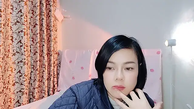 Linda-LL online show from March 5, 2025, 12:00 pm