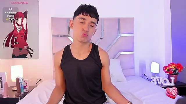 Thayler jones online show from September 15, 2025, 11:21 am