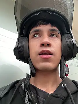 Thayler jones online show from April 15, 2026, 11:17 am